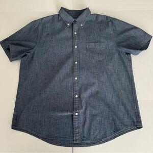 Men’s Lands End chambray shirt